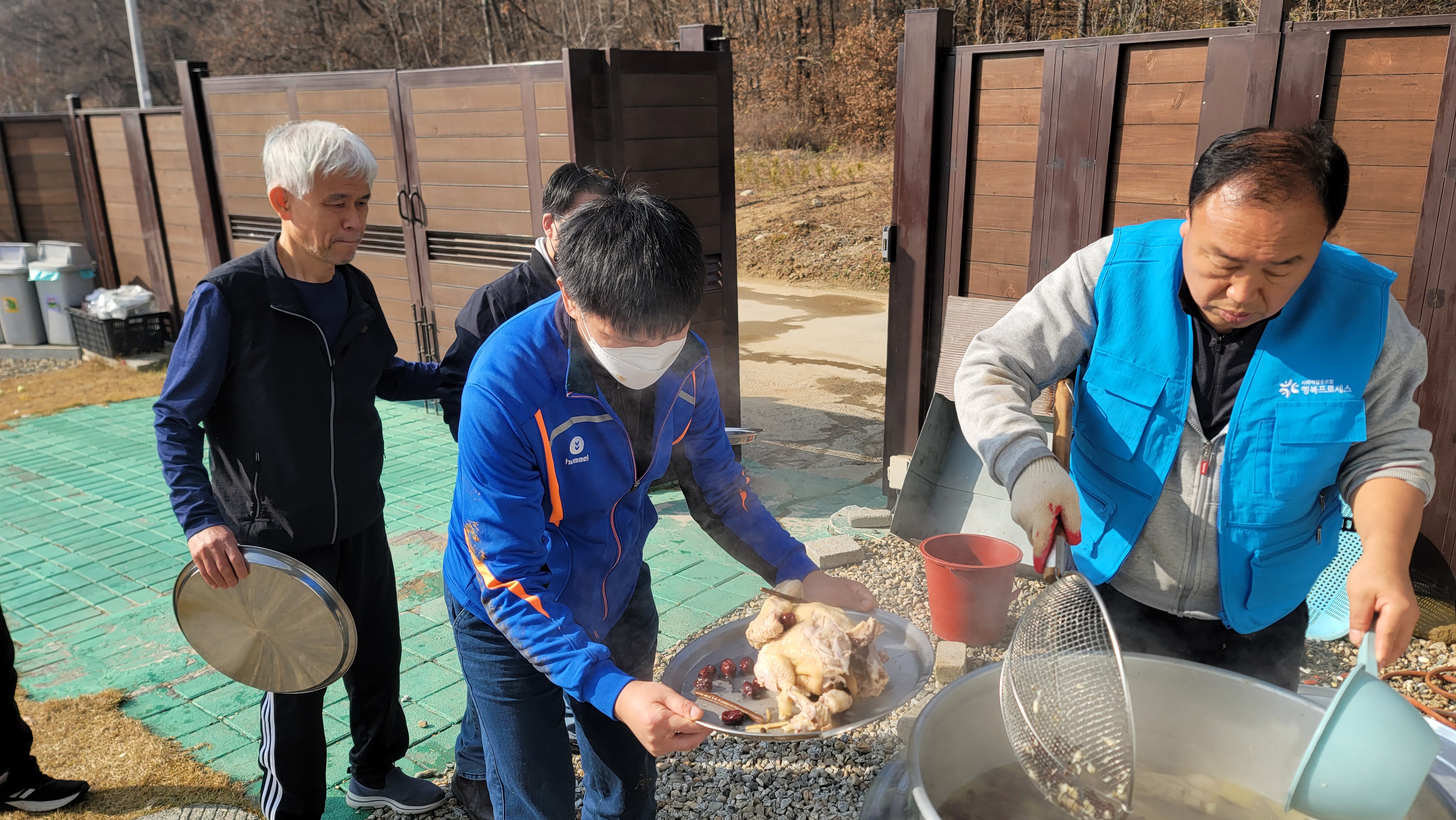 KakaoTalk_20221125_170335072_06.jpg